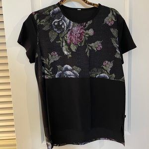 Lululemon top - size 8